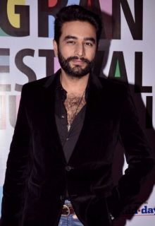   Shekhar Ravjiani